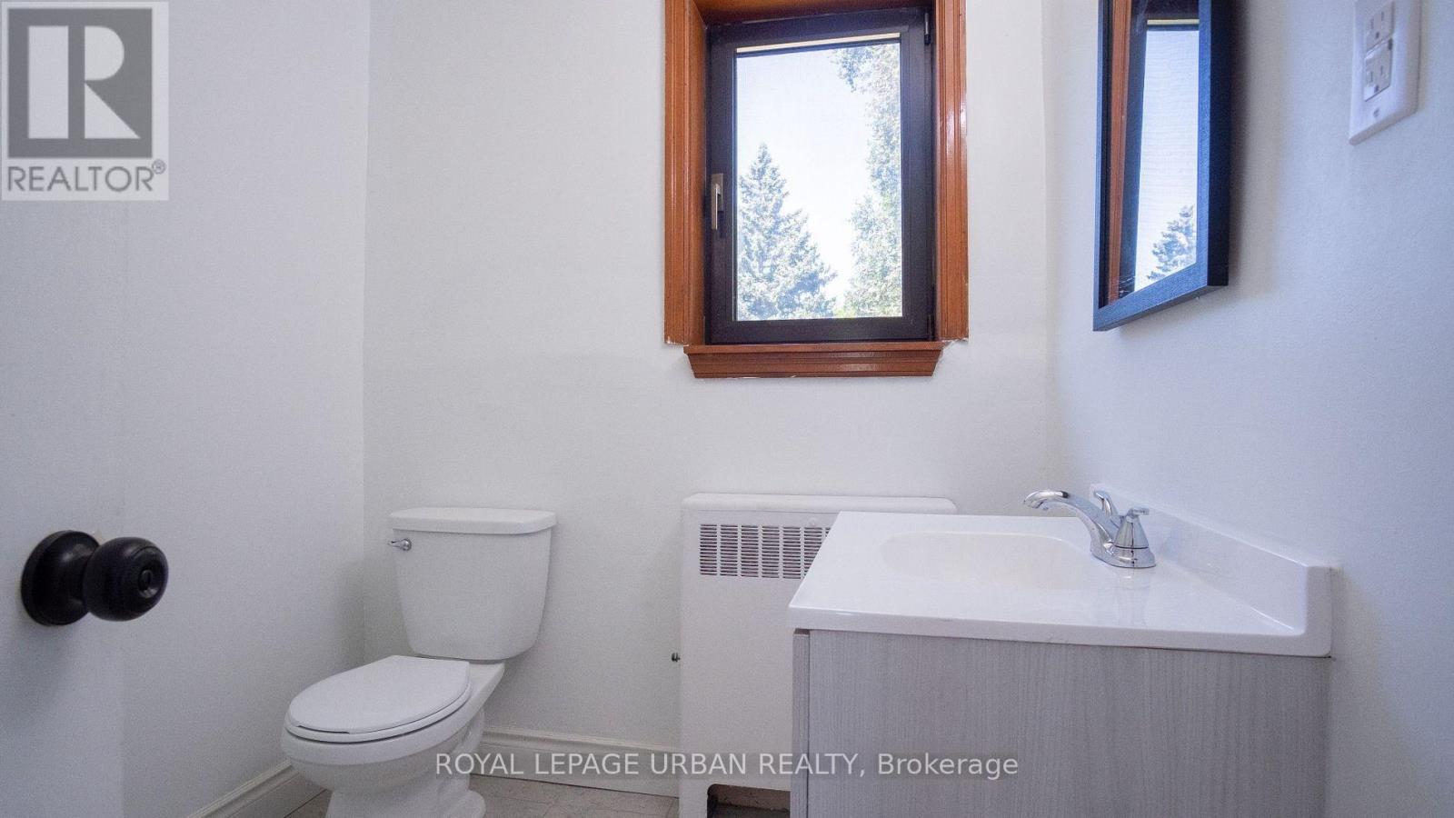 14 Camrose Crescent, Toronto, Ontario  M1L 2B6 - Photo 22 - E13113170