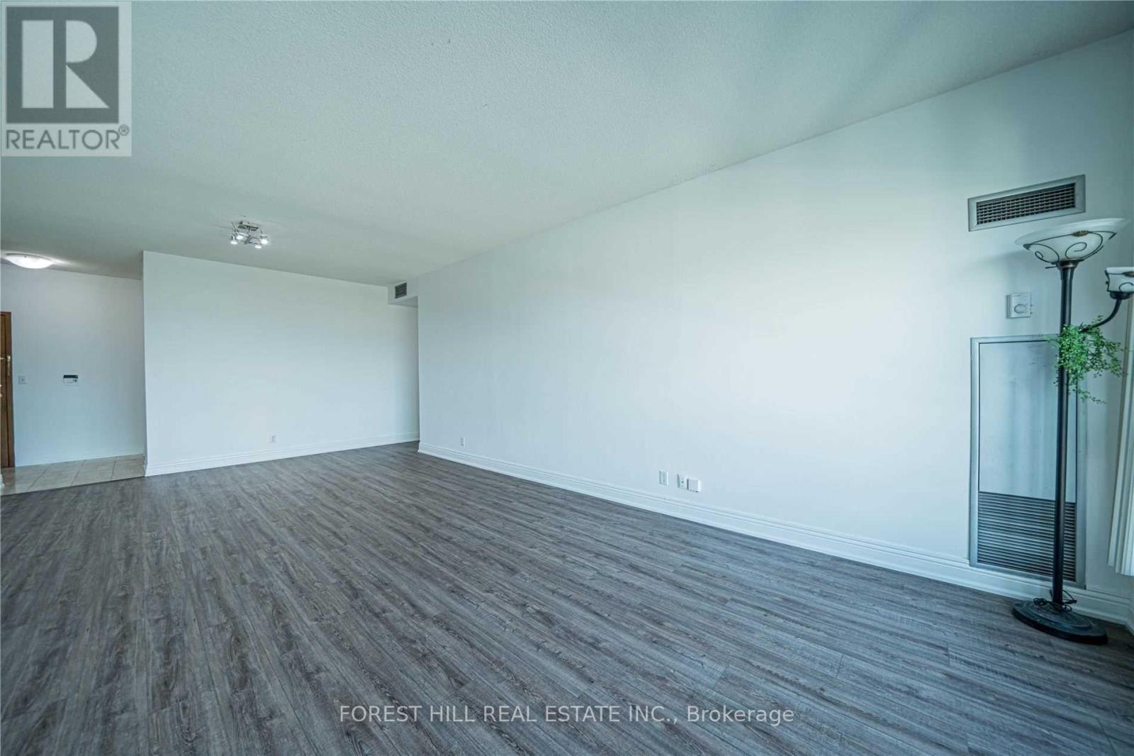 Ph109 - 18 Lee Centre Drive, Toronto, Ontario  M1H 3H5 - Photo 12 - E13113176