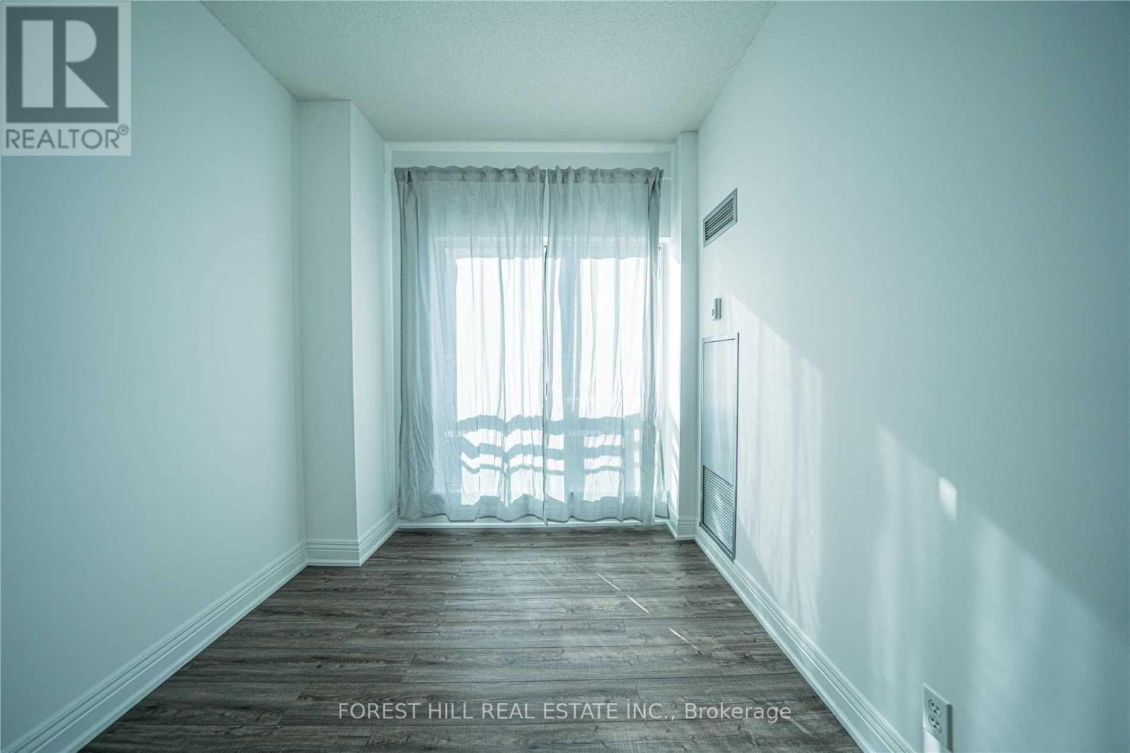 Ph109 - 18 Lee Centre Drive, Toronto, Ontario  M1H 3H5 - Photo 13 - E13113176