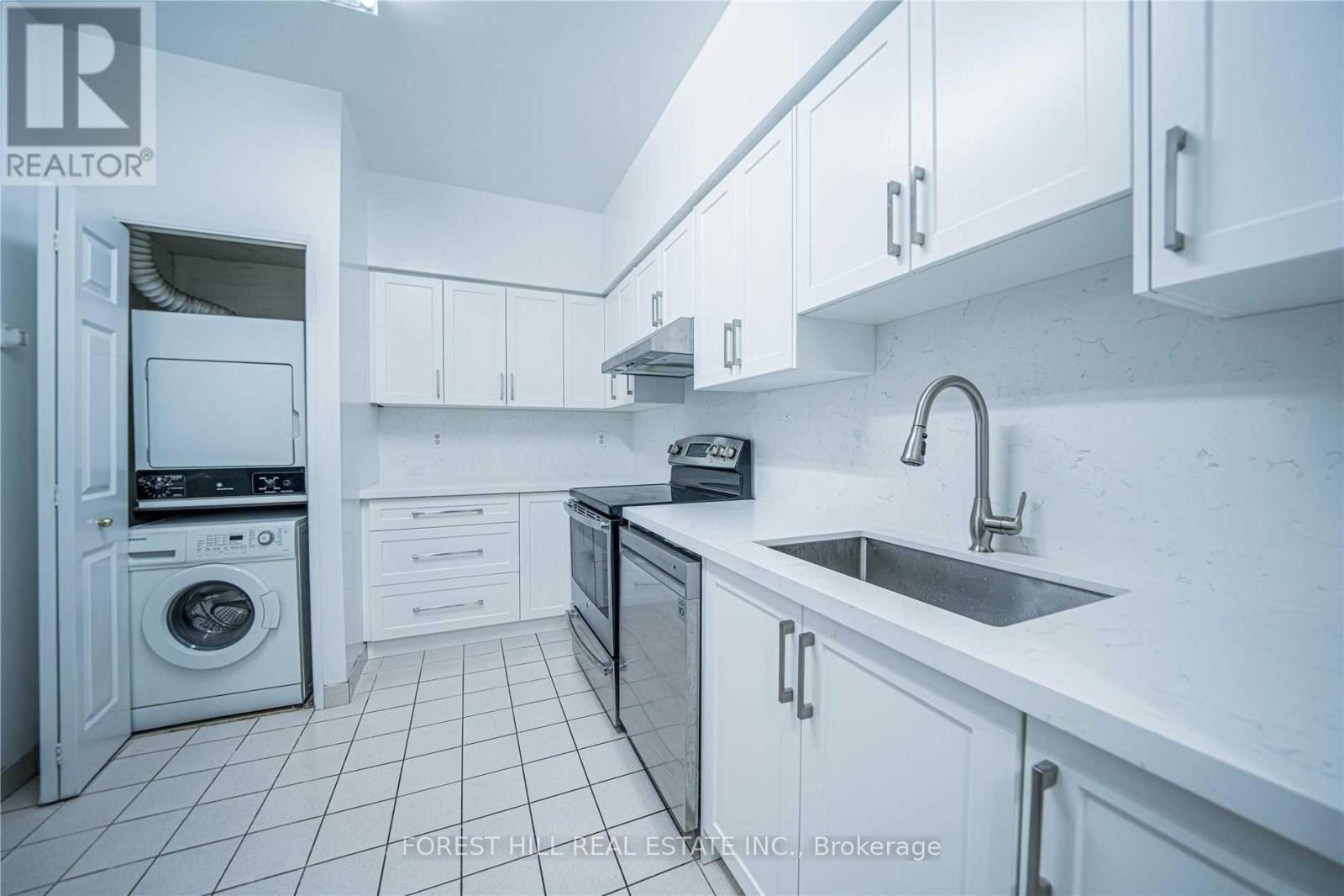 Ph109 - 18 Lee Centre Drive, Toronto, Ontario  M1H 3H5 - Photo 31 - E13113176