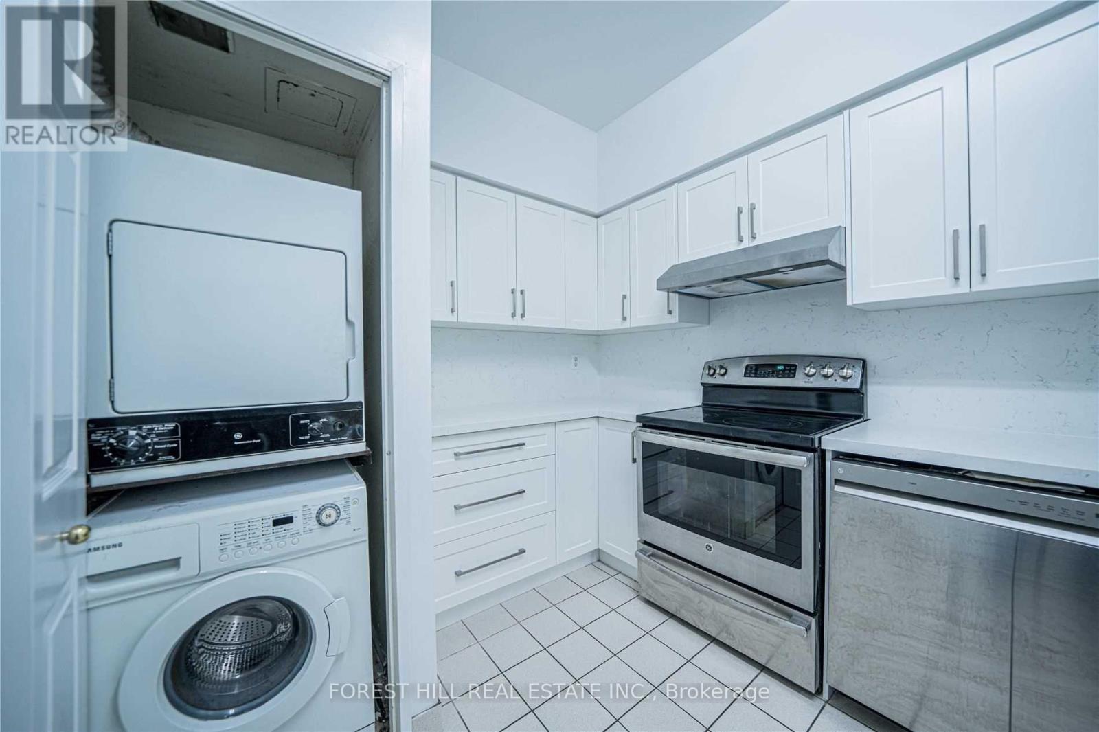 Ph109 - 18 Lee Centre Drive, Toronto, Ontario  M1H 3H5 - Photo 33 - E13113176