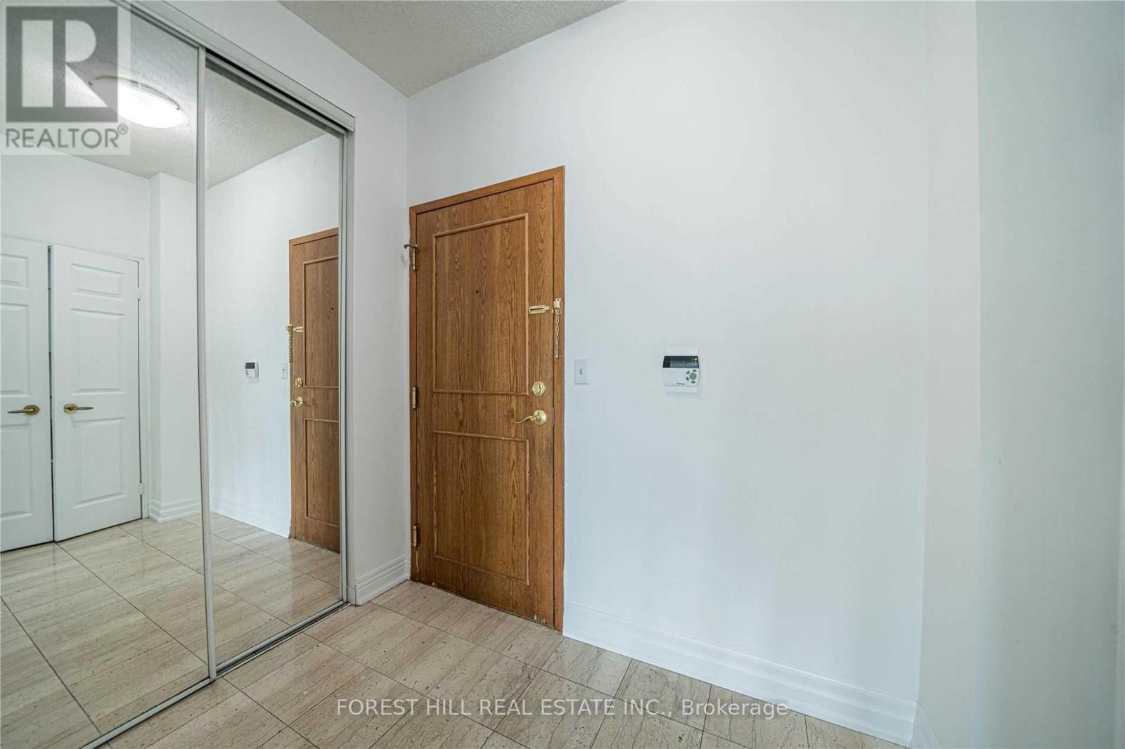 Ph109 - 18 Lee Centre Drive, Toronto, Ontario  M1H 3H5 - Photo 5 - E13113176