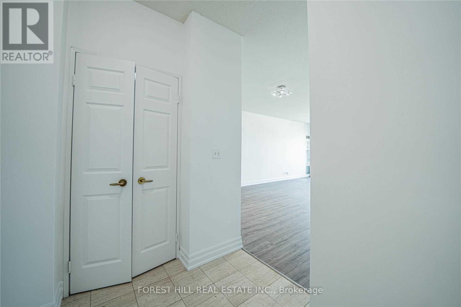 Ph109 - 18 Lee Centre Drive, Toronto, Ontario  M1H 3H5 - Photo 6 - E13113176