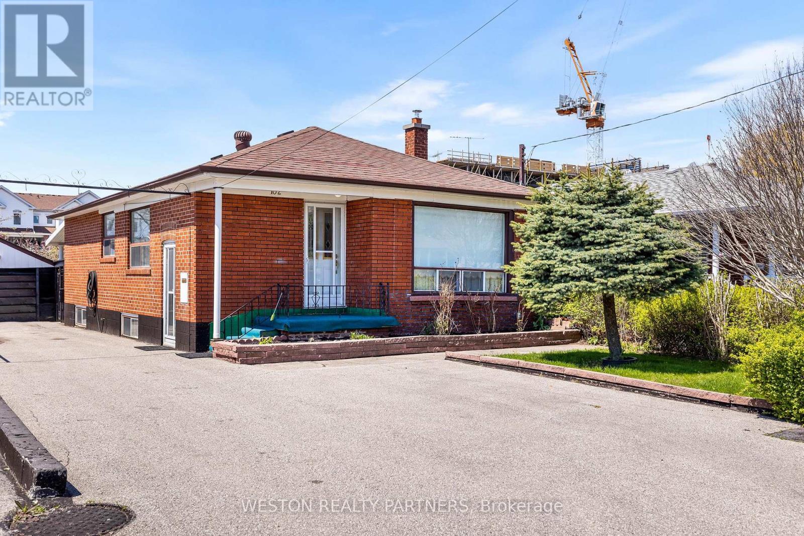 102 Cleta Drive, Toronto, Ontario  M1K 3G7 - Photo 1 - E13113244