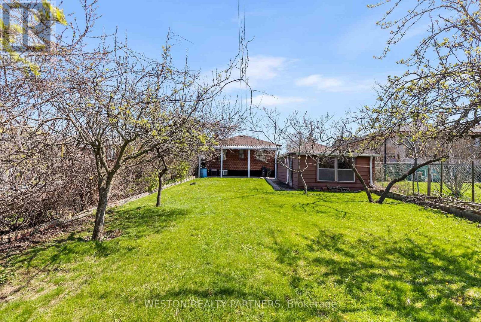 102 Cleta Drive, Toronto, Ontario  M1K 3G7 - Photo 29 - E13113244