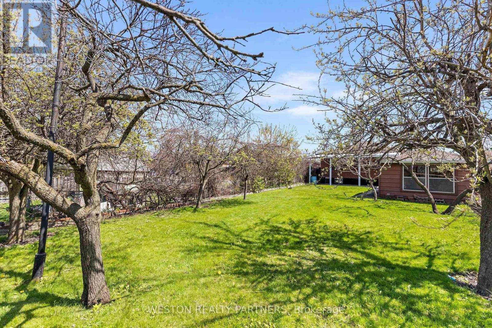 102 Cleta Drive, Toronto, Ontario  M1K 3G7 - Photo 30 - E13113244