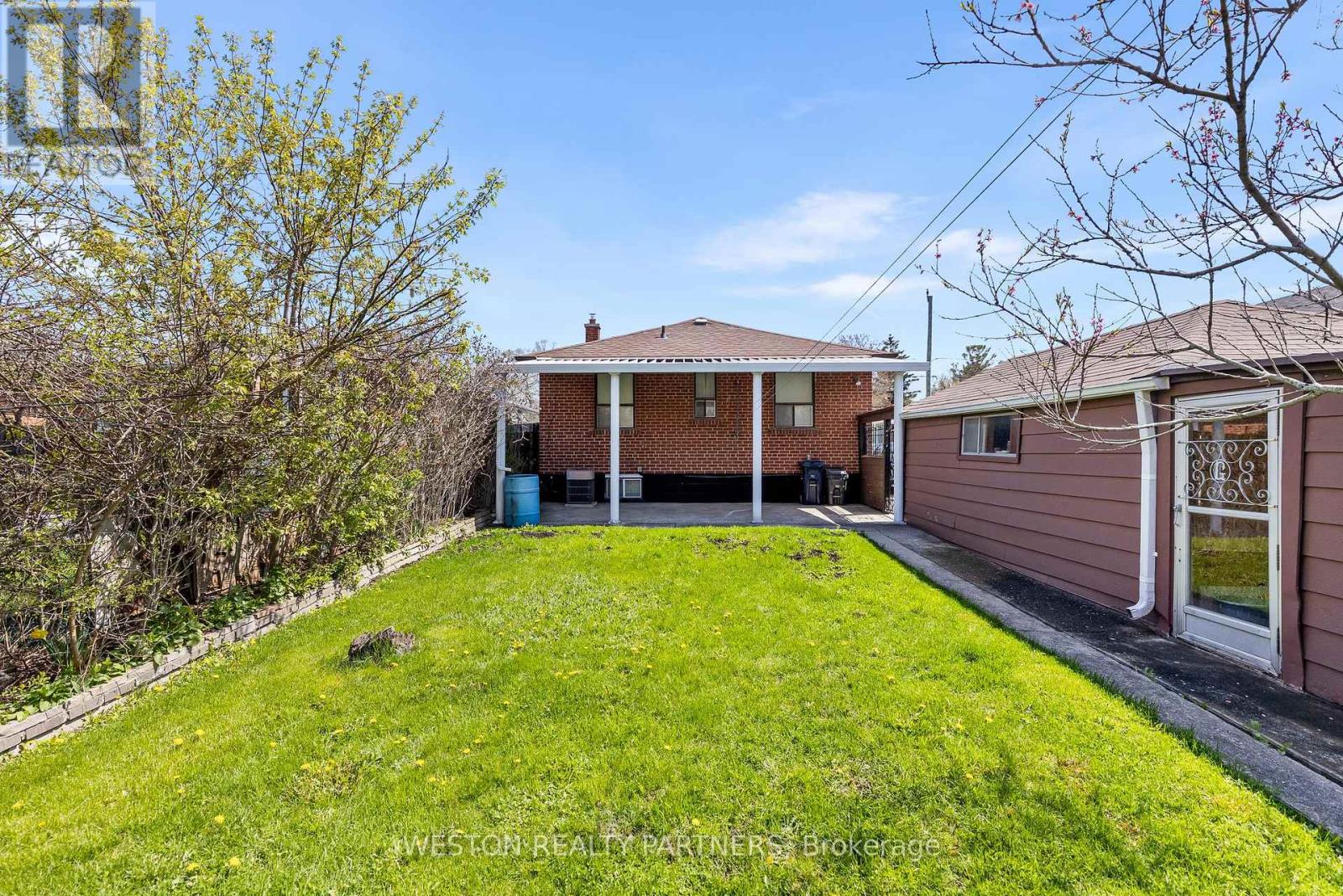 102 Cleta Drive, Toronto, Ontario  M1K 3G7 - Photo 31 - E13113244