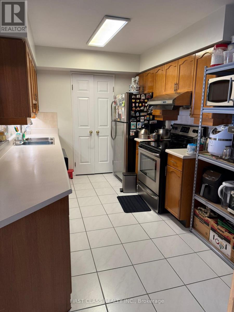 708 - 175 Bamburgh Circle, Toronto, Ontario  M1W 3X8 - Photo 2 - E13113294