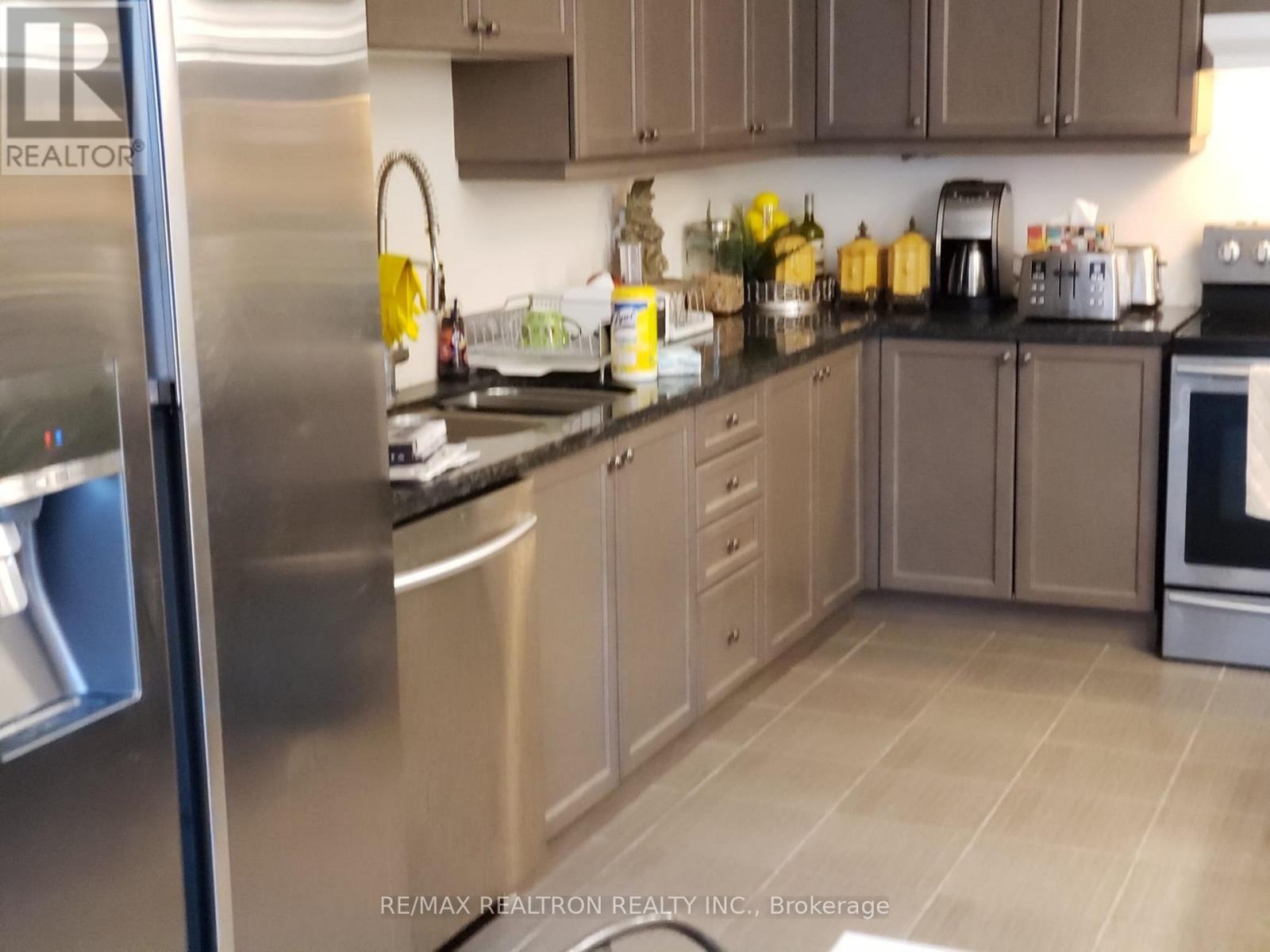 78 Ben Sinclair Avenue, East Gwillimbury, Ontario  L0G 1R0 - Photo 9 - N13113016