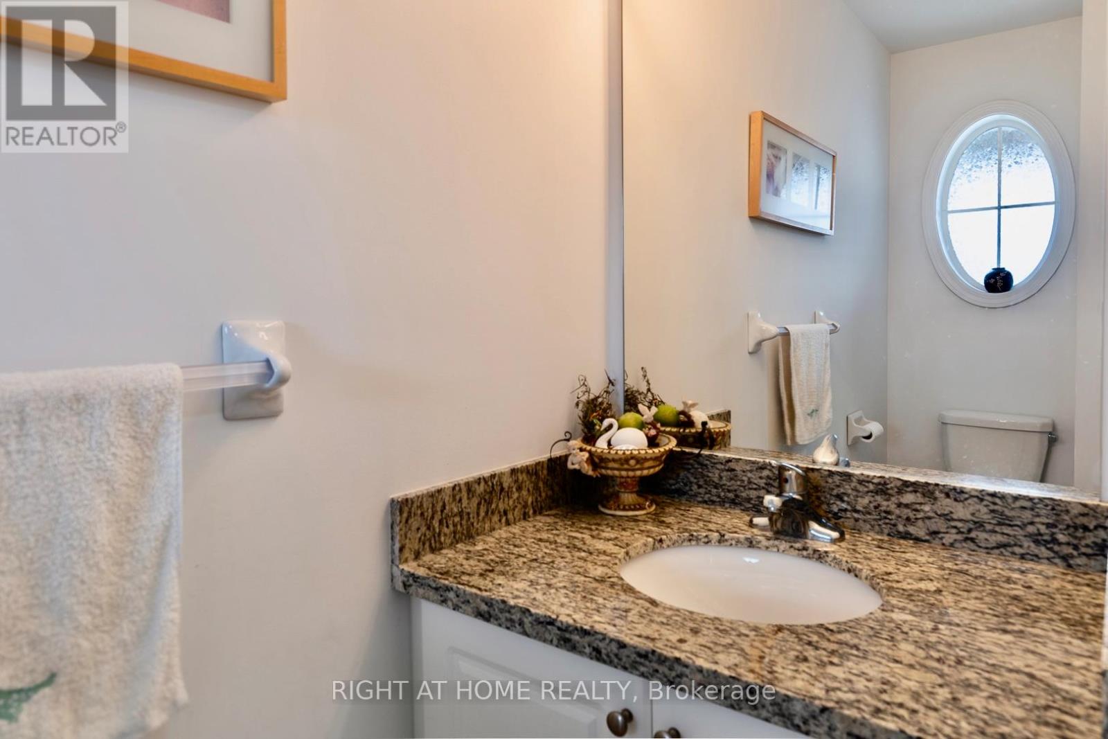 2110 Galloway Street, Innisfil (Alcona), Ontario  L9S 4B7 - Photo 3 - N13113282