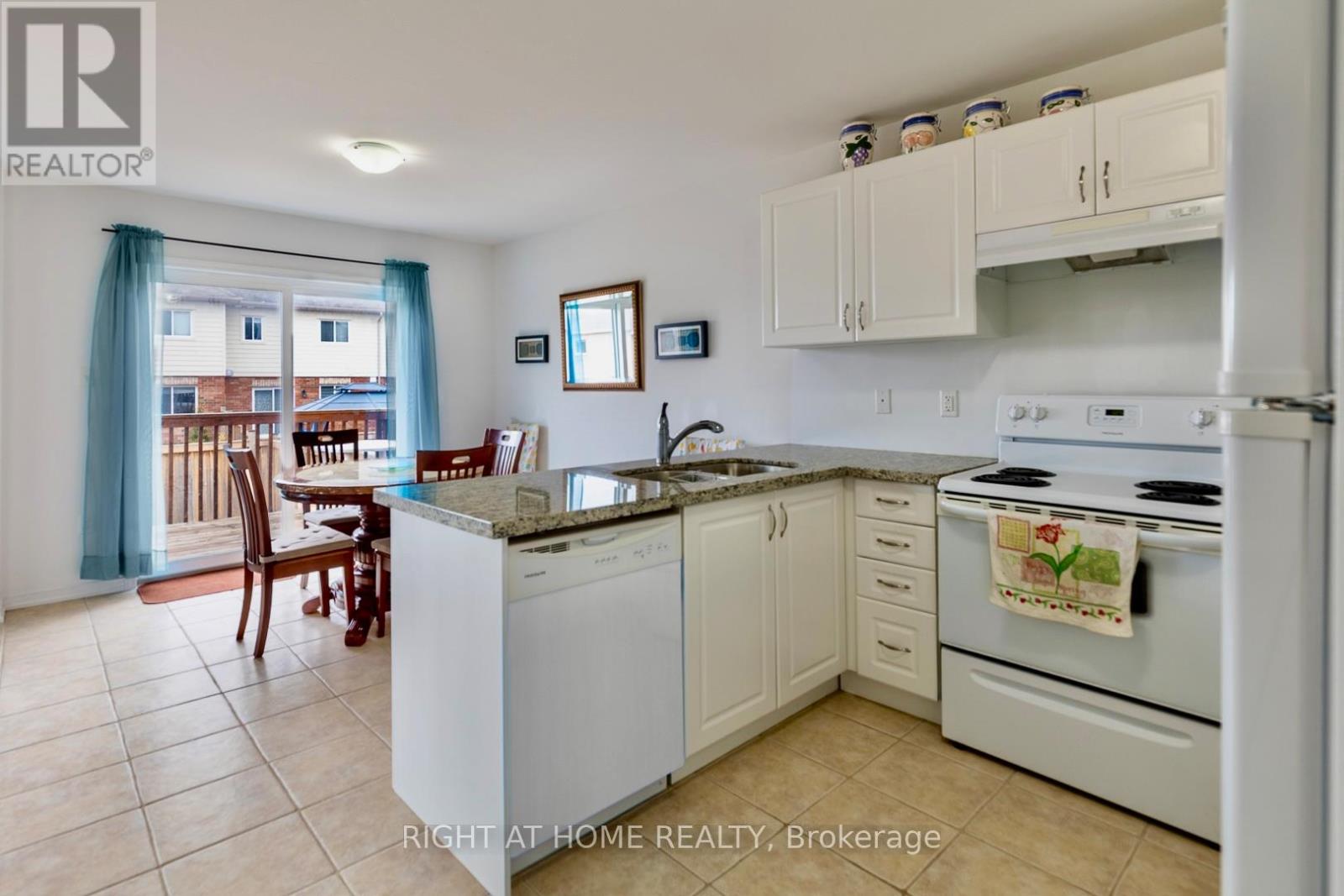 2110 Galloway Street, Innisfil (Alcona), Ontario  L9S 4B7 - Photo 5 - N13113282