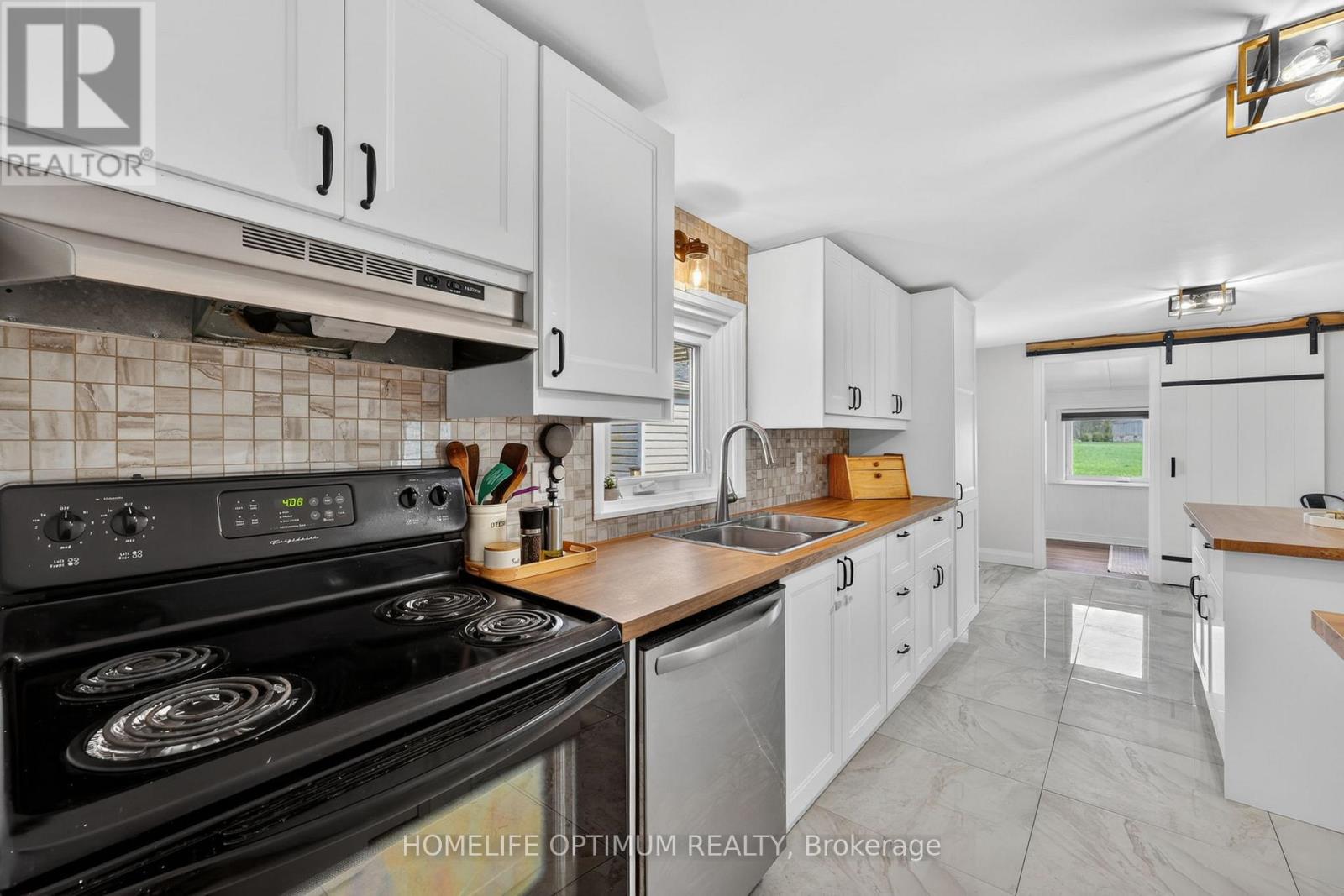 5670 Thomas Drive, Georgina, Ontario  L0E 1A0 - Photo 12 - N13113298