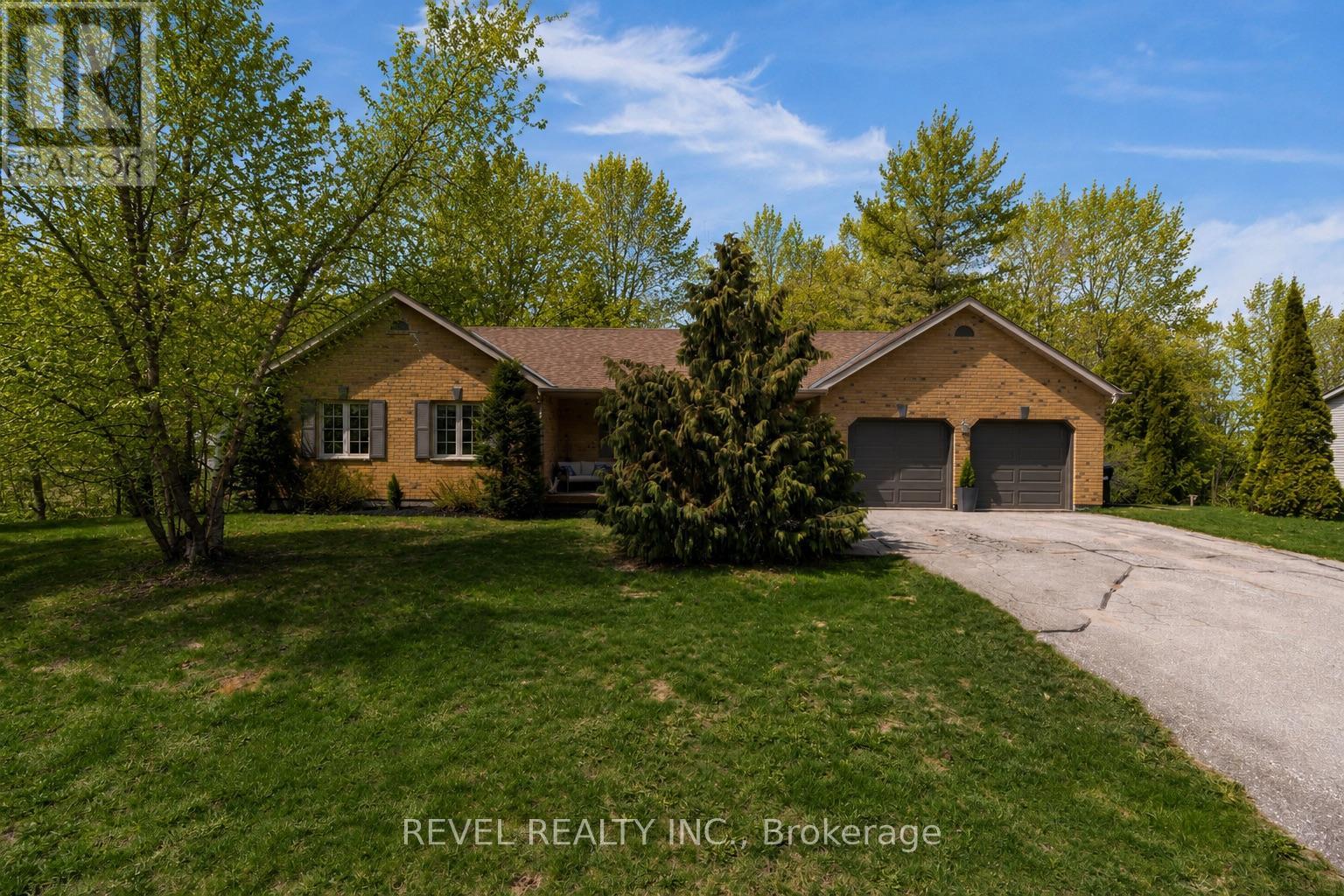 32 Hickory Lane, Oro-Medonte (Sugarbush), Ontario  L0K 1E0 - Photo 3 - S13113180