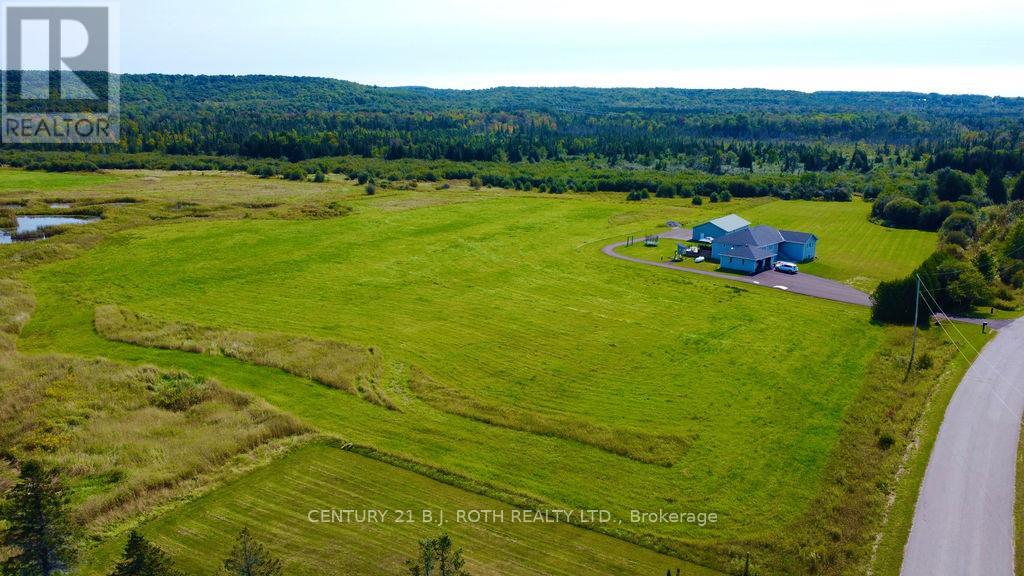 253 Craig Side Road, Oro-Medonte (Moonstone), Ontario L0L 1V0 - Photo 3 - S13113304