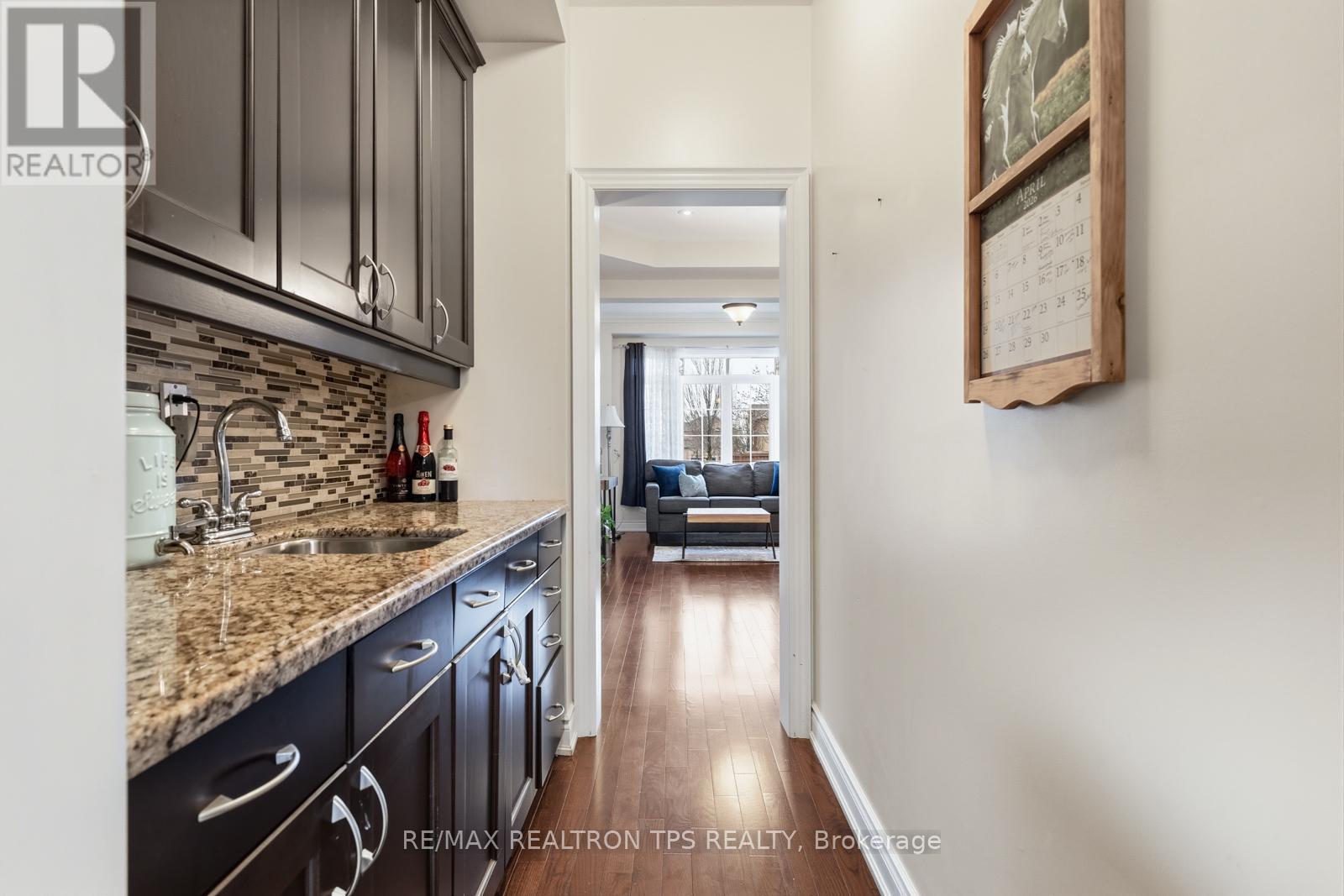 555 Kingsfield Loop, Oshawa, Ontario  L1K 0H8 - Photo 14 - E13103156