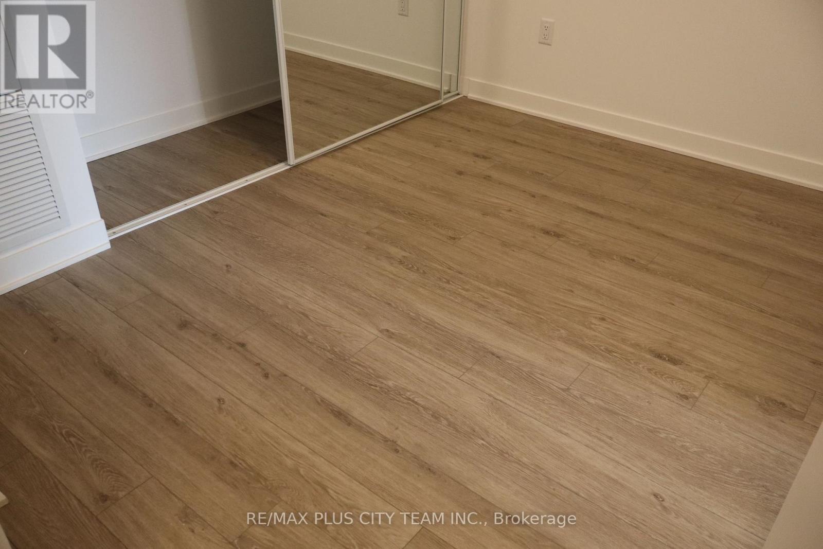 418 - 1185 Dupont Street, Toronto, Ontario M6H 0G5 - Photo 13 - W12998040