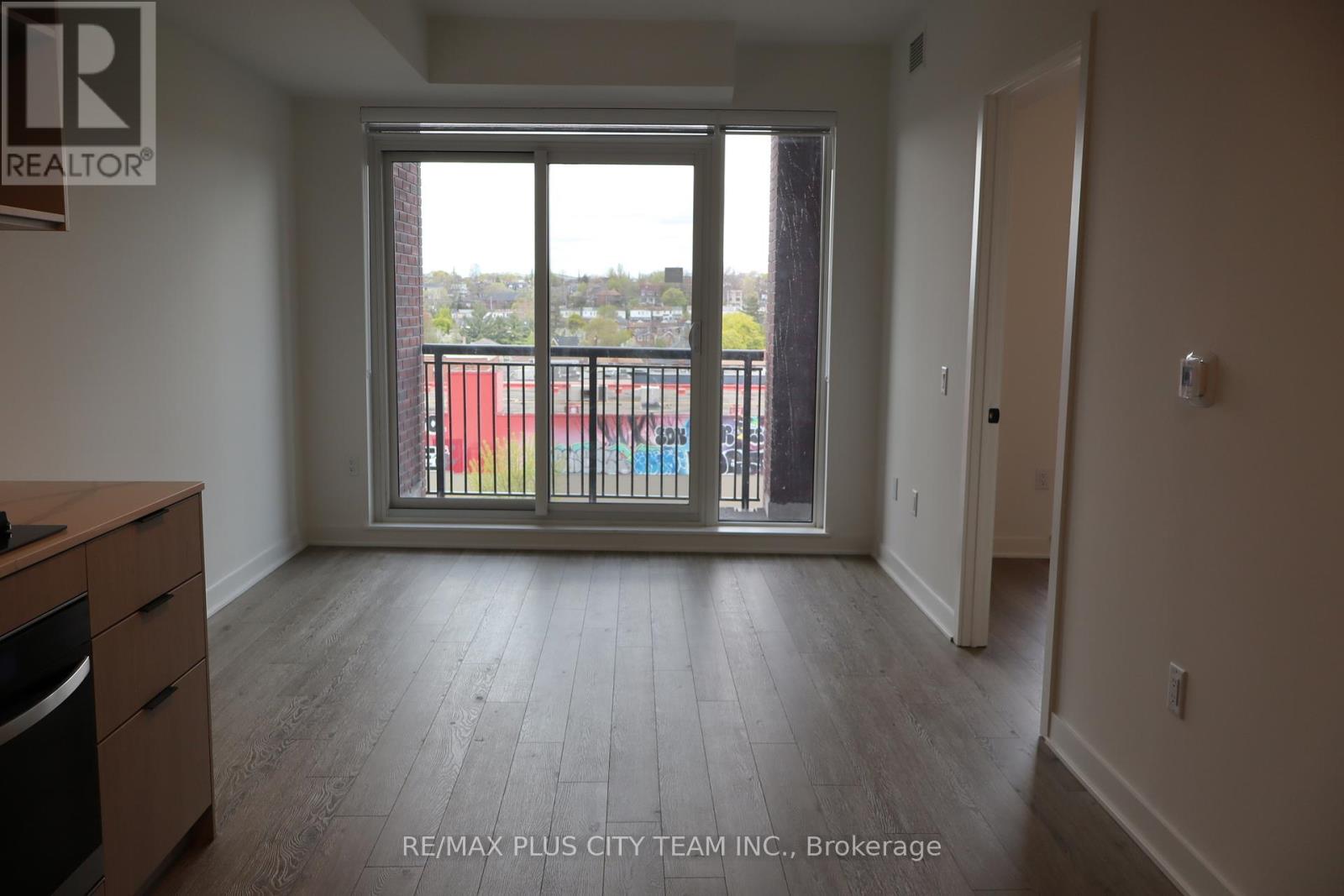 418 - 1185 Dupont Street, Toronto, Ontario M6H 0G5 - Photo 2 - W12998040