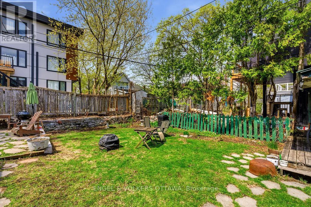 86 Pinhey Street, Ottawa, Ontario  K1Y 1T4 - Photo 21 - X12982512