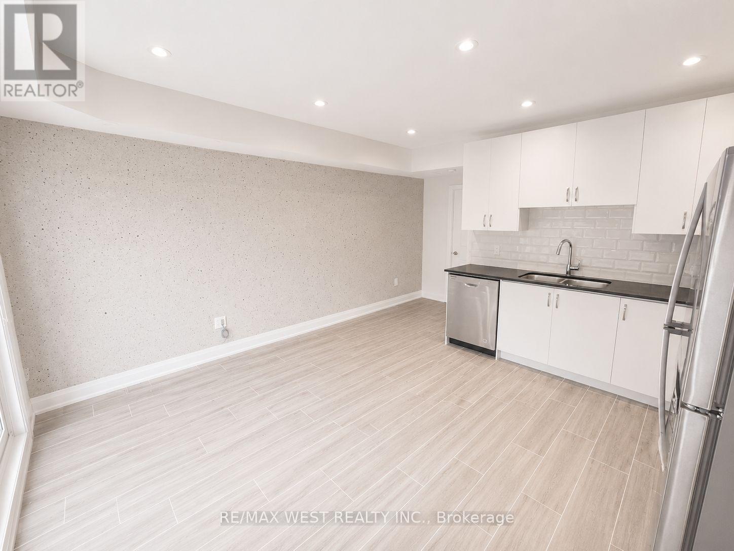 Basement - 431 Concord Avenue, Toronto, Ontario  M6H 2P9 - Photo 3 - W13113048