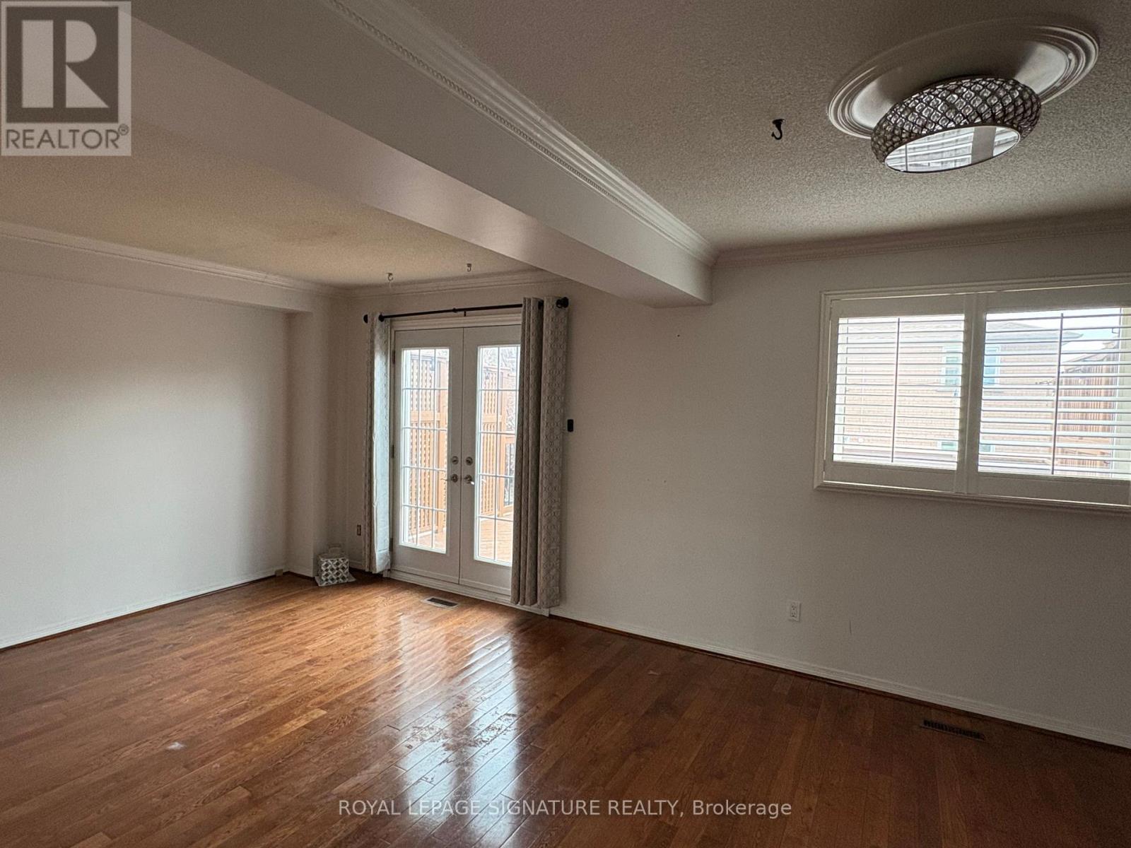 Main - 6037 Duford Drive, Mississauga, Ontario  L5V 1A8 - Photo 16 - W13113058