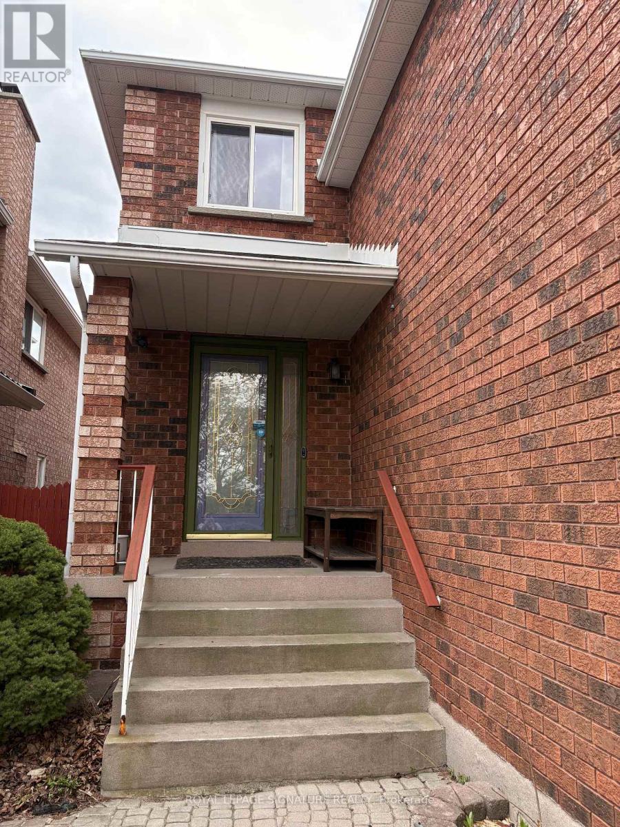 Main - 6037 Duford Drive, Mississauga, Ontario  L5V 1A8 - Photo 6 - W13113058