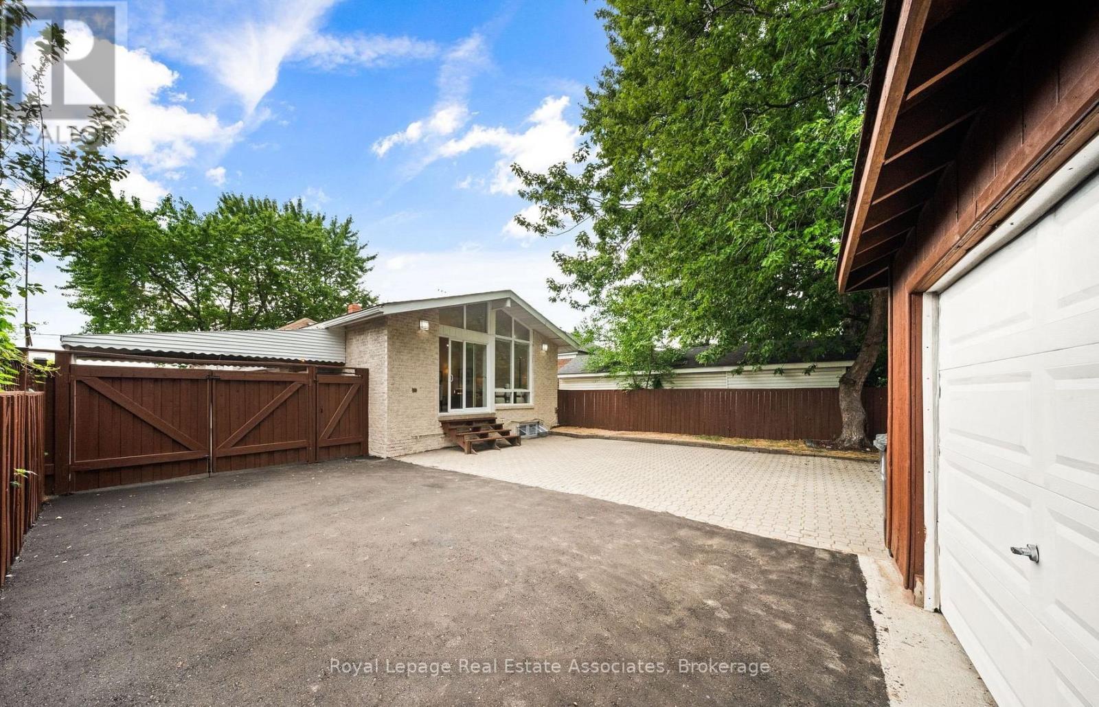 665 Kipling Avenue, Toronto, Ontario  M8Z 5G2 - Photo 22 - W13113140