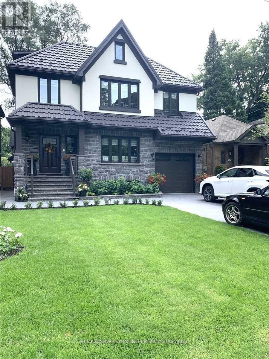 7 Van Dusen Boulevard, Toronto, Ontario  M8Z 3E4 - Photo 3 - W13113152