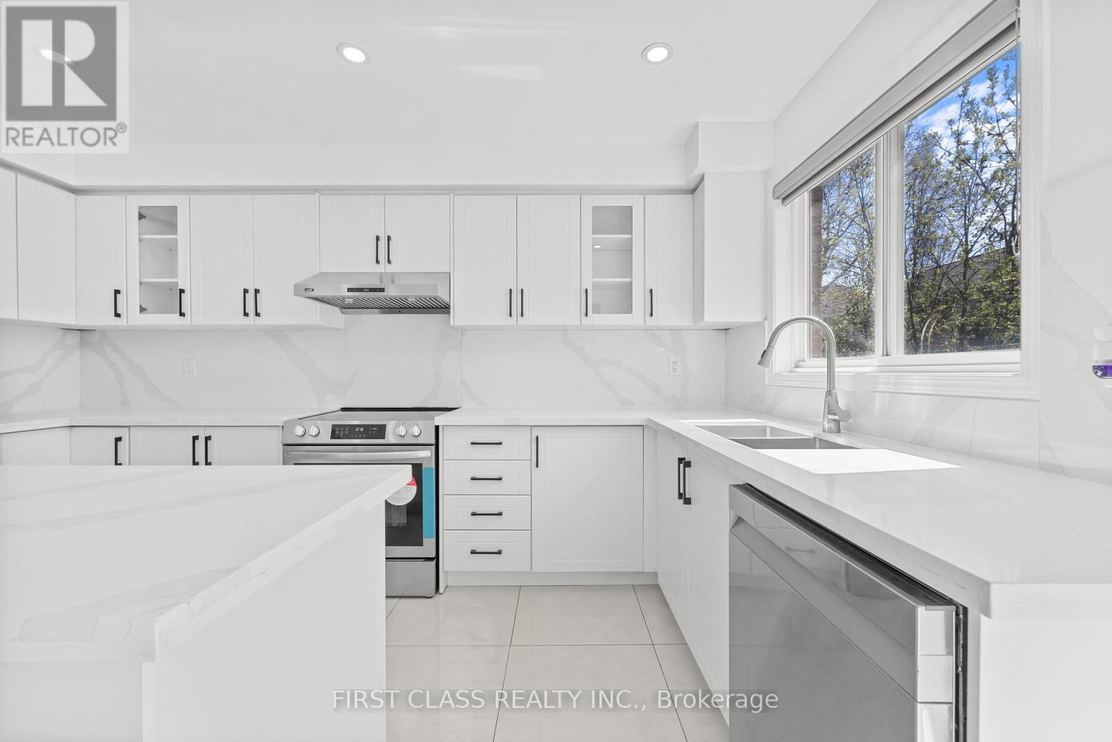Main - 5554 Churchill Meadows Boulevard, Mississauga, Ontario  L5M 6M6 - Photo 10 - W13113212