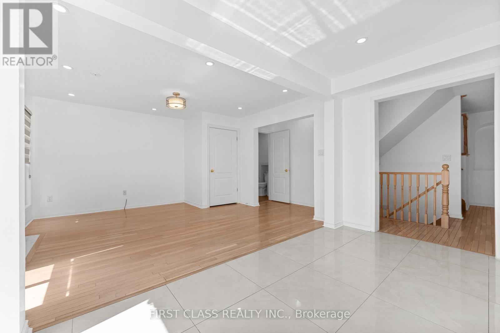 Main - 5554 Churchill Meadows Boulevard, Mississauga, Ontario  L5M 6M6 - Photo 15 - W13113212