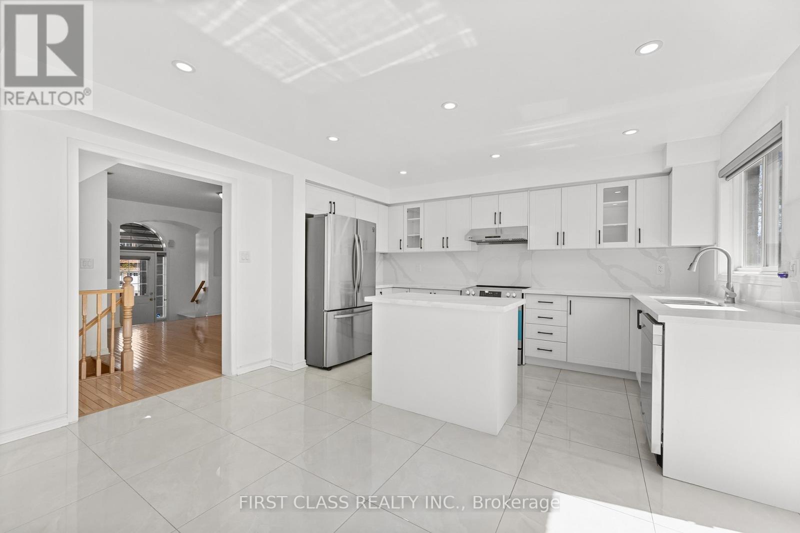 Main - 5554 Churchill Meadows Boulevard, Mississauga, Ontario  L5M 6M6 - Photo 8 - W13113212