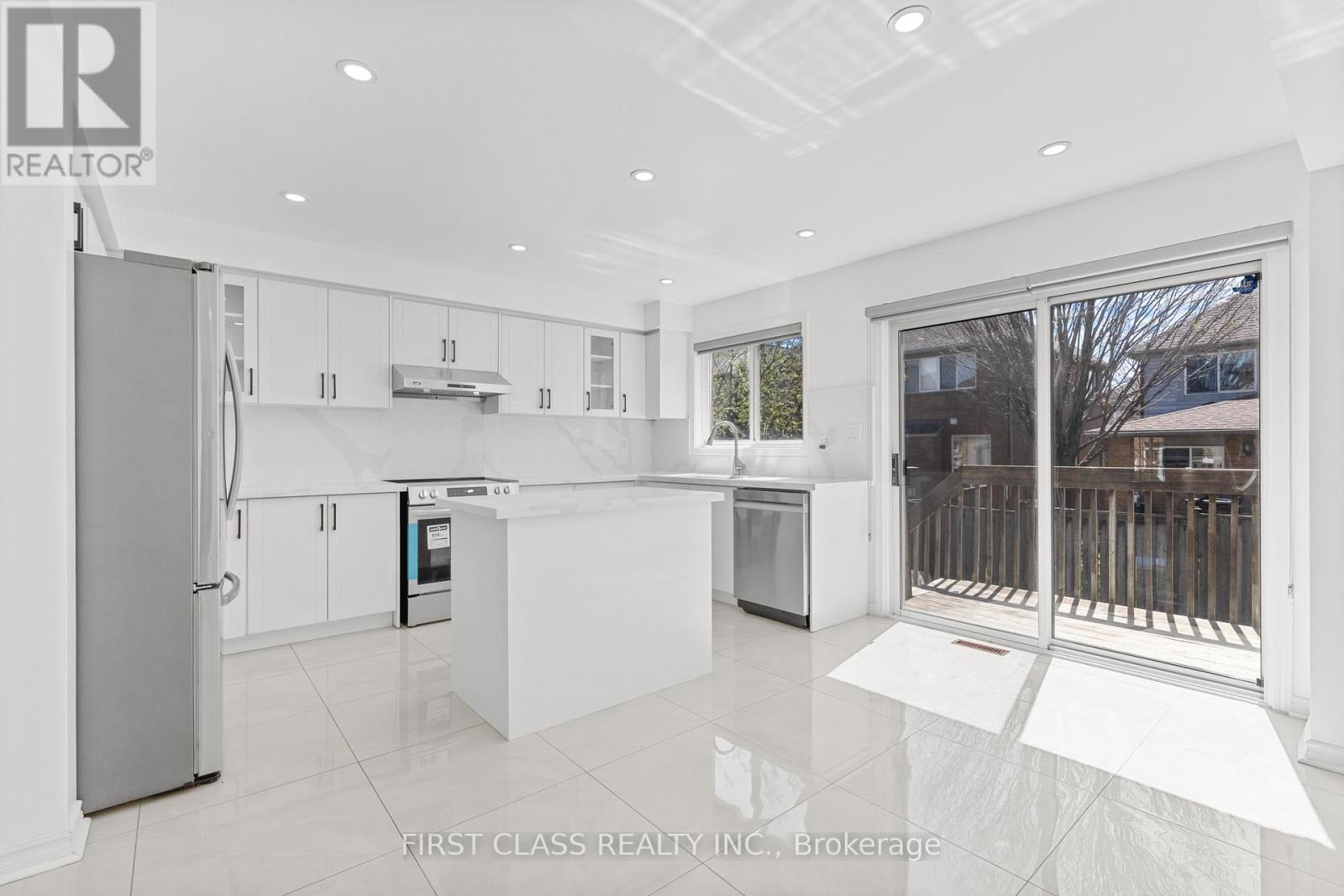 Main - 5554 Churchill Meadows Boulevard, Mississauga, Ontario  L5M 6M6 - Photo 9 - W13113212