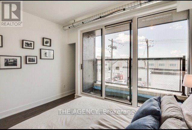 303 Gilmour Avenue, Toronto, Ontario  M6S 3B6 - Photo 7 - W13113272