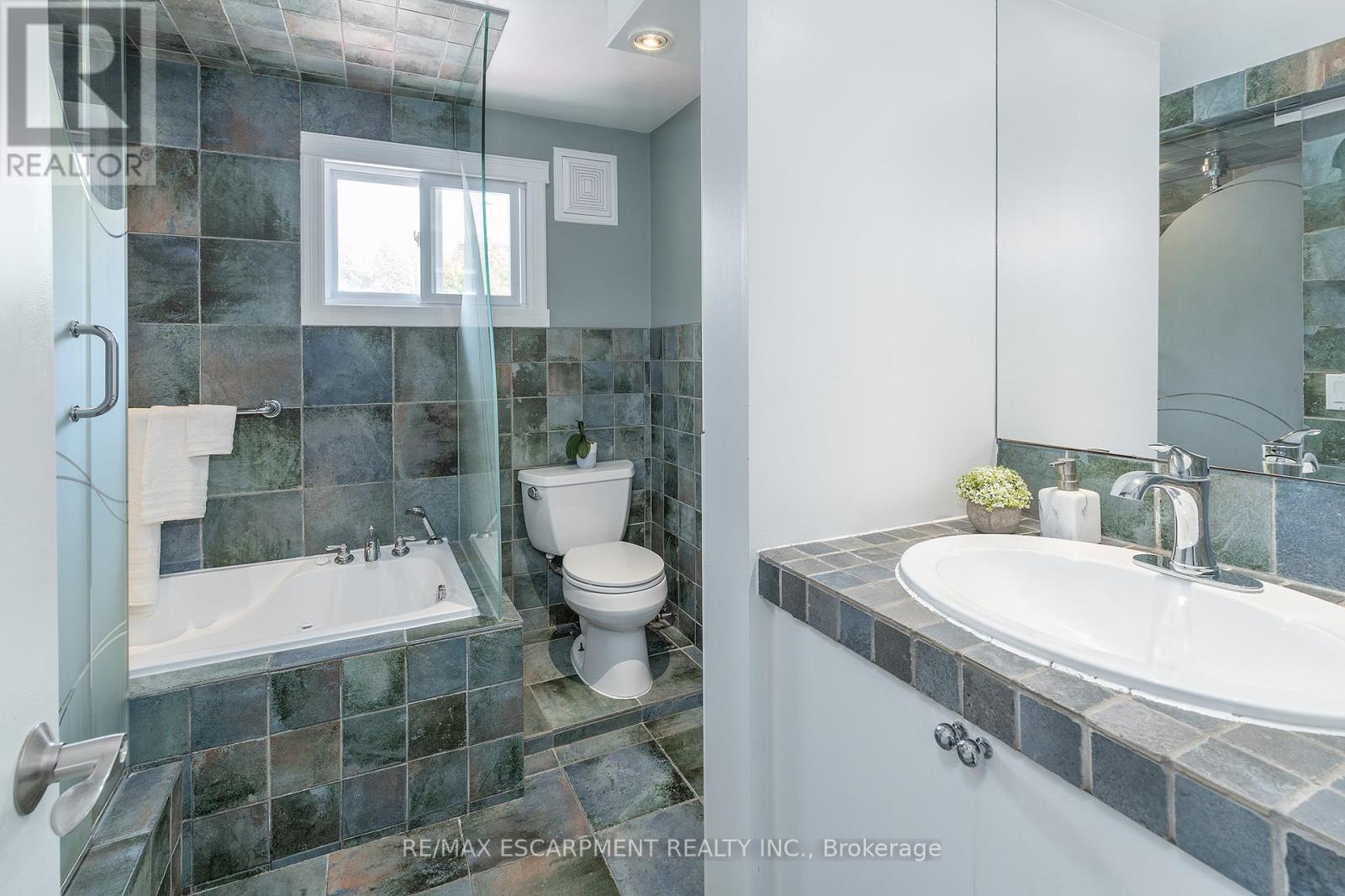 193 Pine Cove Road, Burlington, Ontario  L7N 1W1 - Photo 12 - W13113300