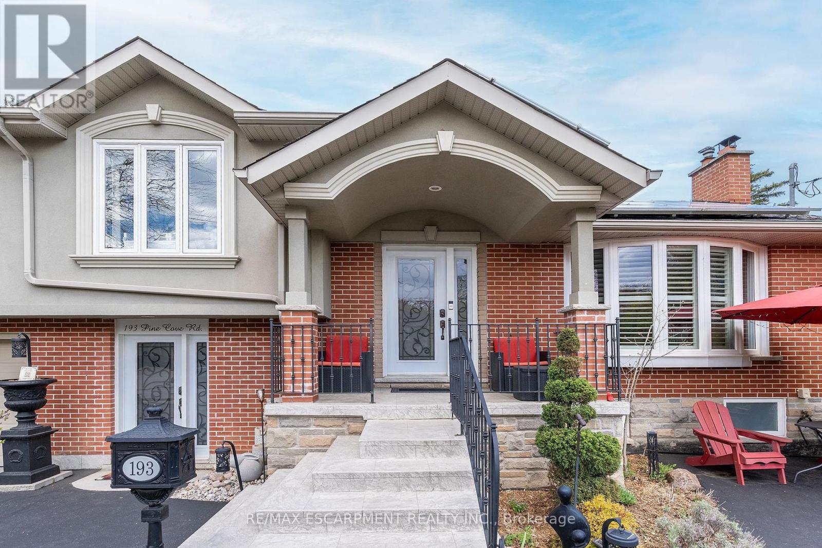 193 Pine Cove Road, Burlington, Ontario  L7N 1W1 - Photo 2 - W13113300