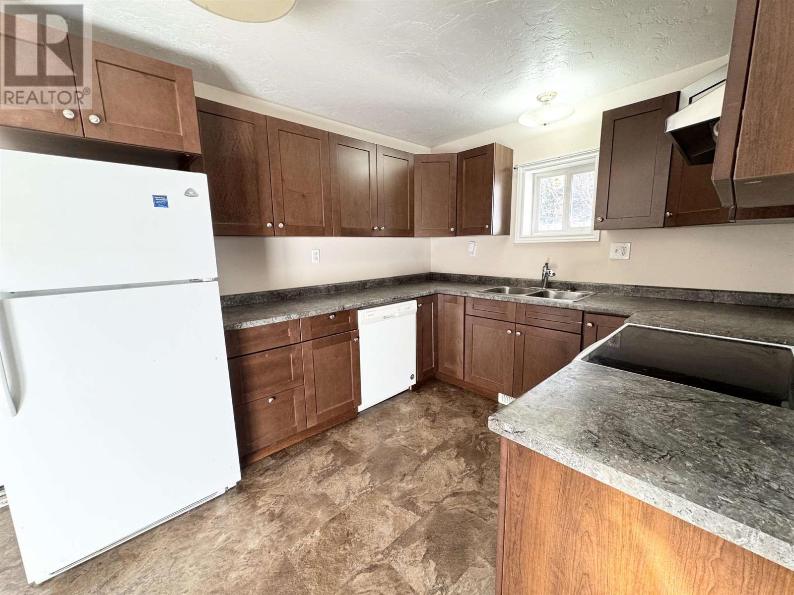 41 Elgin St, Chapleau, Ontario  P0M 1K0 - Photo 10 - SM260965
