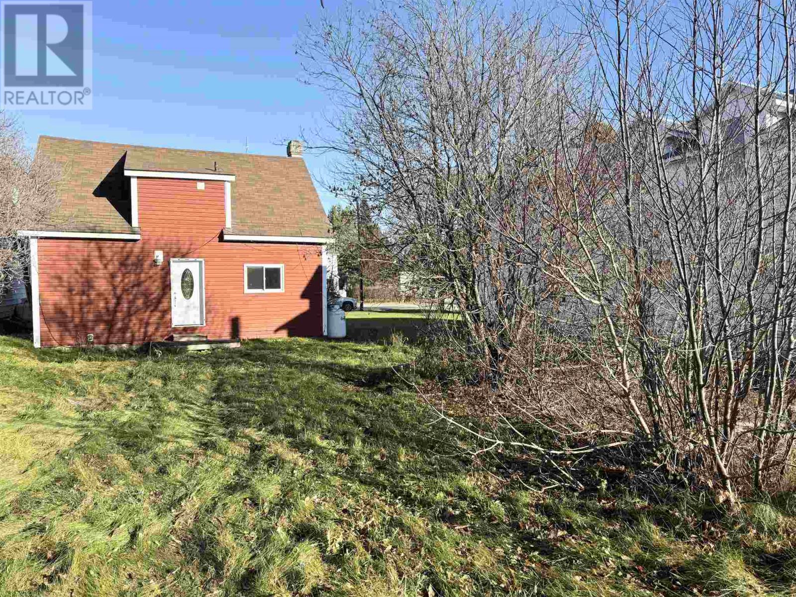 41 Elgin St, Chapleau, Ontario  P0M 1K0 - Photo 4 - SM260965
