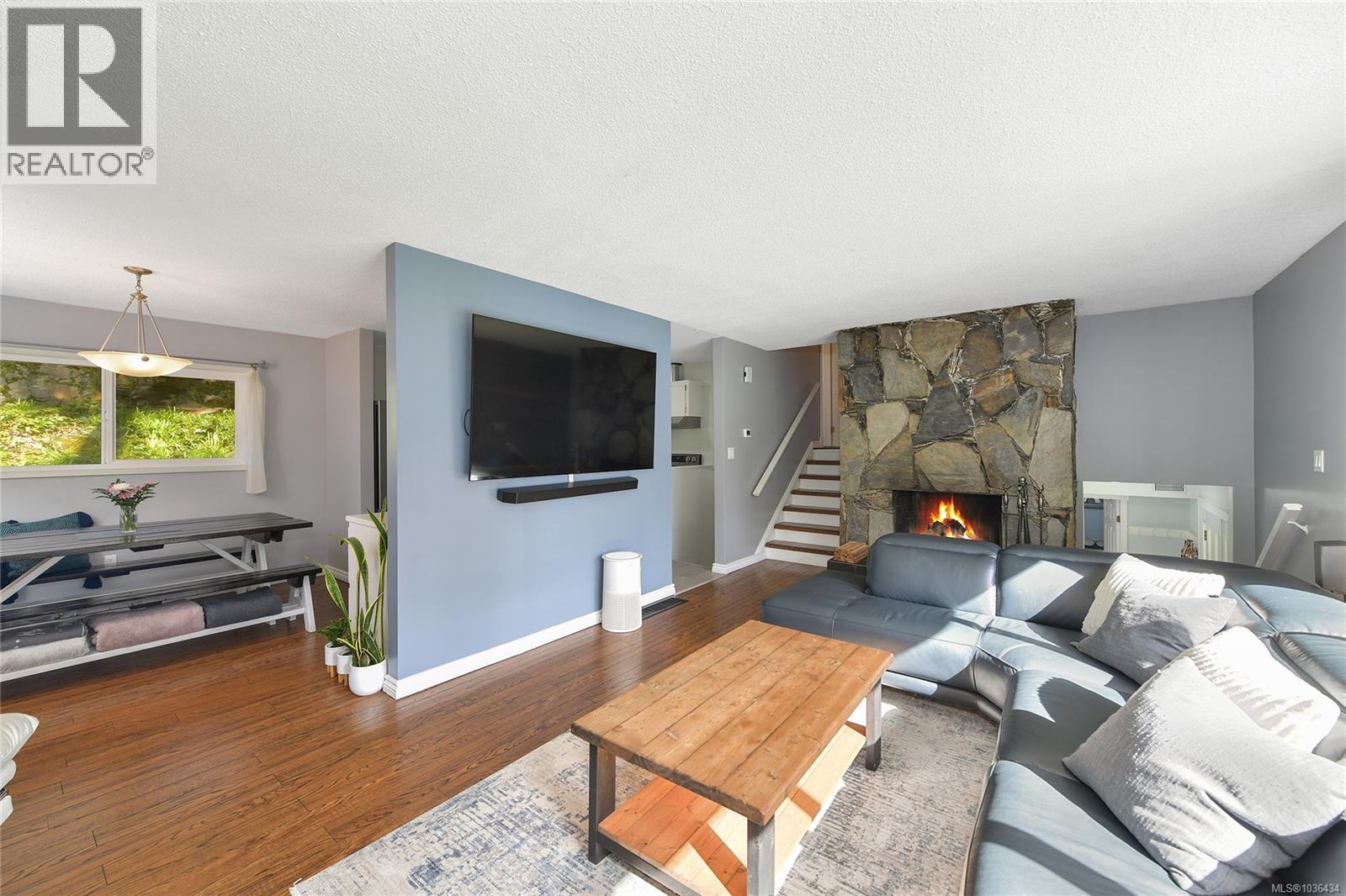 600 Phelps Ave, Langford, British Columbia  V9B 4P1 - Photo 5 - 1036434