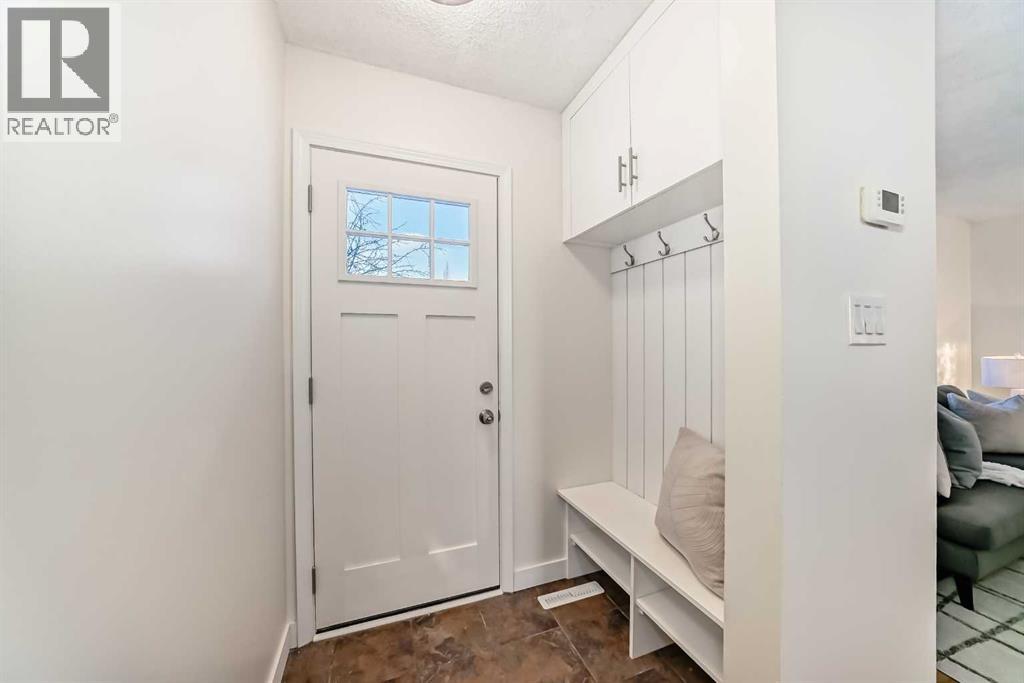 5640 Travis Street NE, Calgary, Alberta  T2K 3W2 - Photo 2 - A2287901