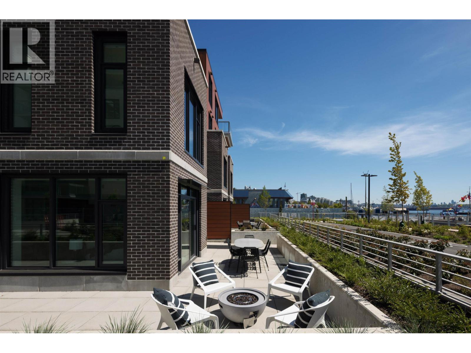 Th112 755 Harbourside Drive, North Vancouver, British Columbia V7P 0G1 - Photo 8 - R3117576