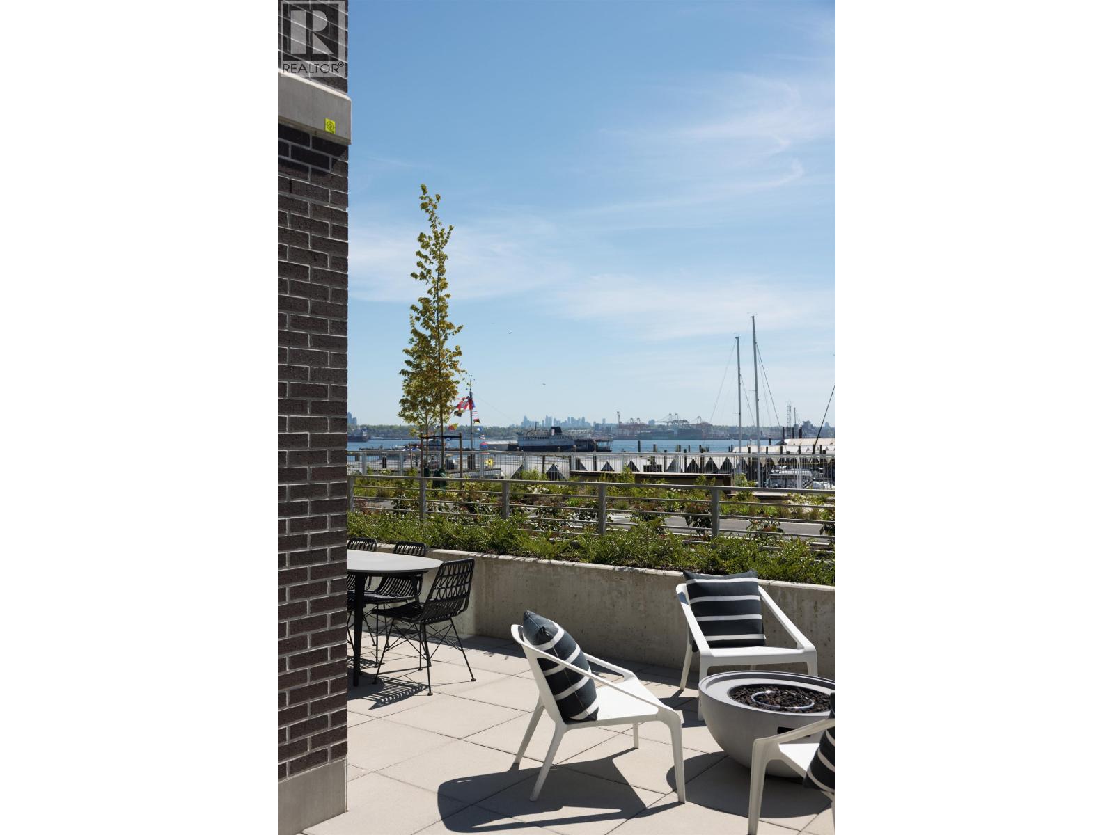 Th112 755 Harbourside Drive, North Vancouver, British Columbia V7P 0G1 - Photo 9 - R3117576