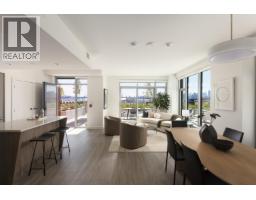 TH112 755 HARBOURSIDE DRIVE, North Vancouver, British Columbia