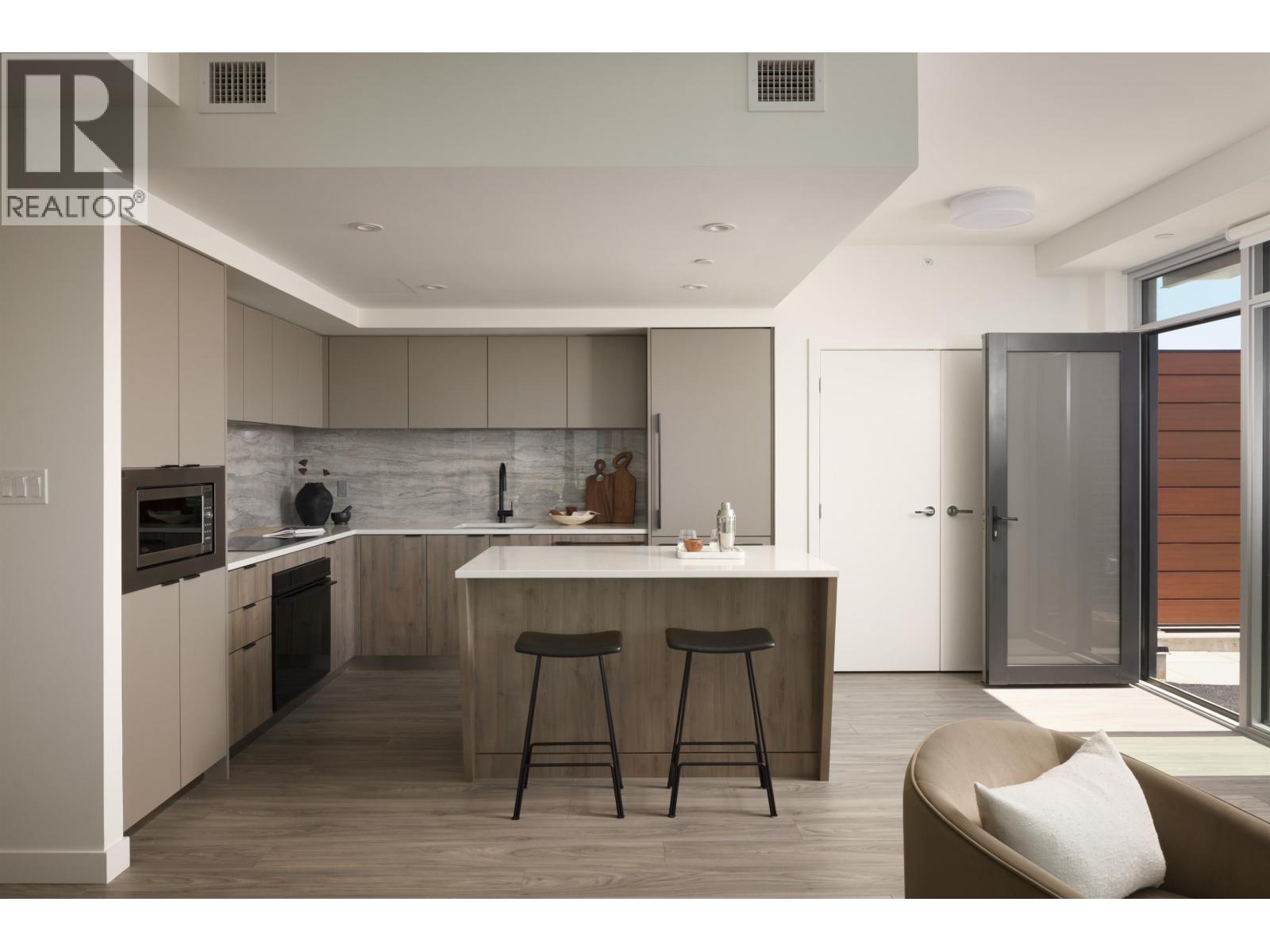 Th112 755 Harbourside Drive, North Vancouver, British Columbia V7P 0G1 - Photo 14 - R3117576