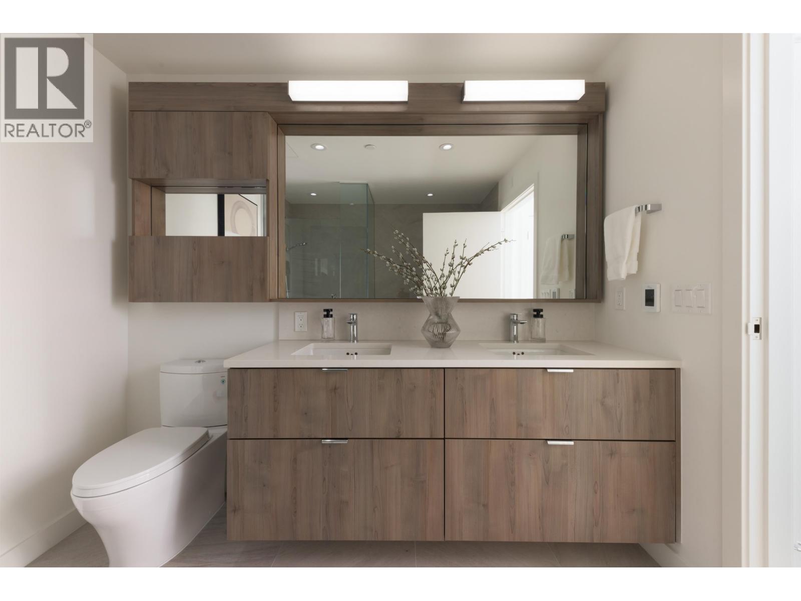 Th112 755 Harbourside Drive, North Vancouver, British Columbia V7P 0G1 - Photo 27 - R3117576