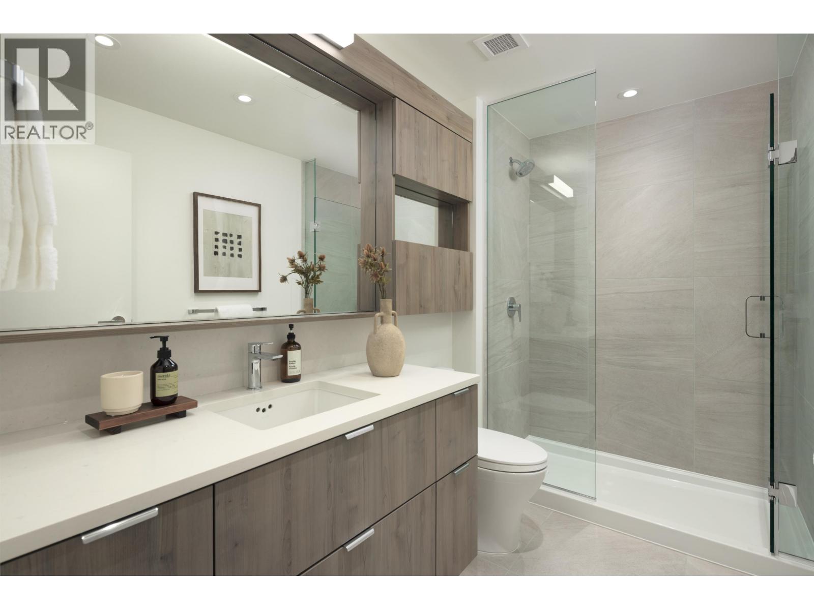 Th112 755 Harbourside Drive, North Vancouver, British Columbia V7P 0G1 - Photo 33 - R3117576