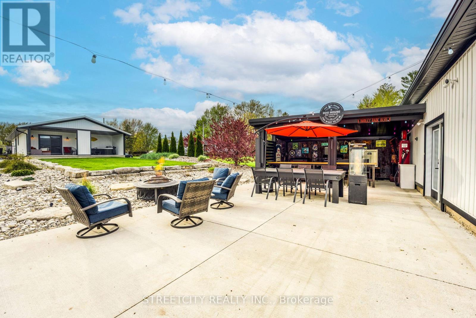 747 Broadway Street, Plympton-Wyoming, Ontario  N0N 1T0 - Photo 30 - X13113342