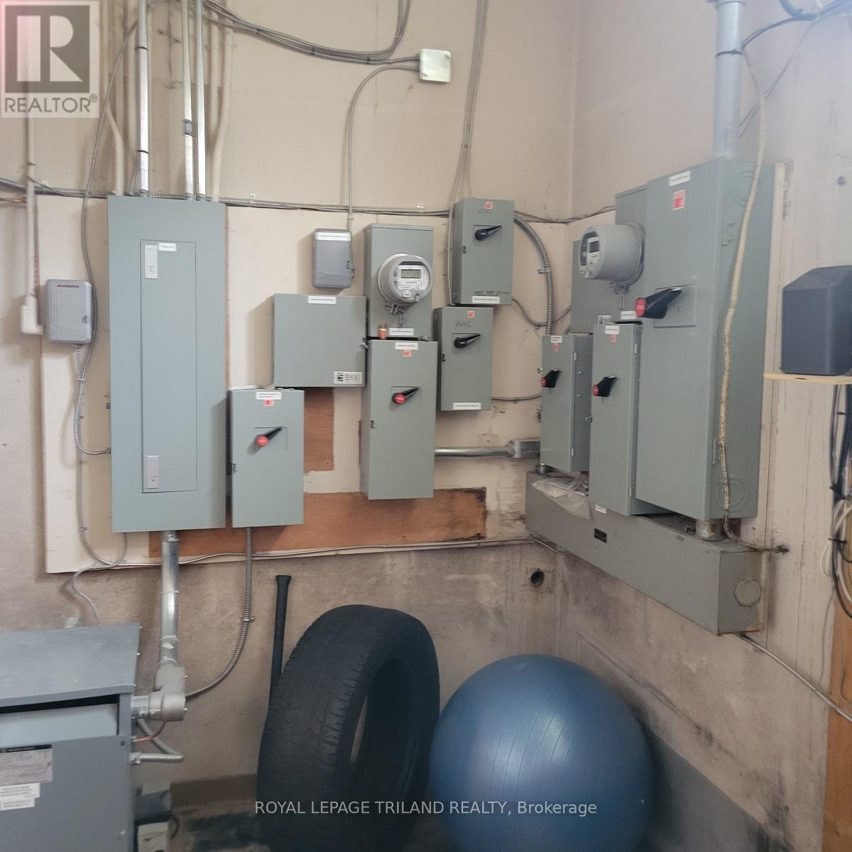 170 Wellington Street, St. Thomas, Ontario  N5R 2S1 - Photo 10 - X13113344