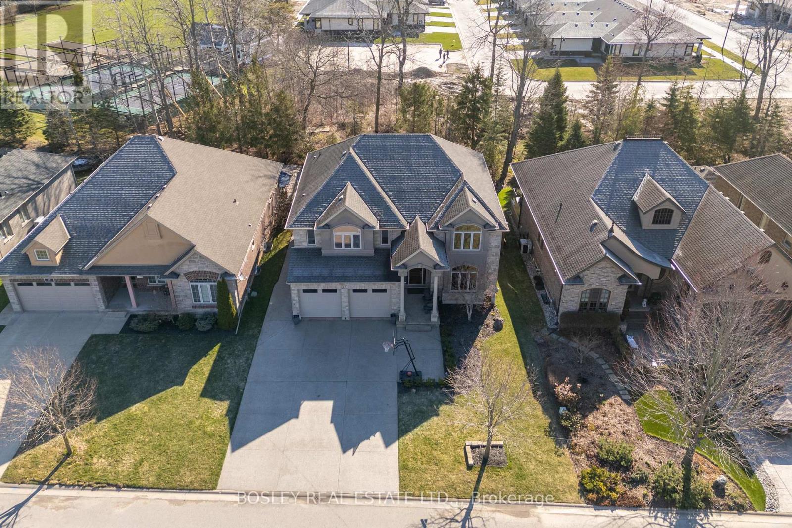 17 Rhodes Court, Pelham, Ontario  L0S 1E4 - Photo 2 - X13102894