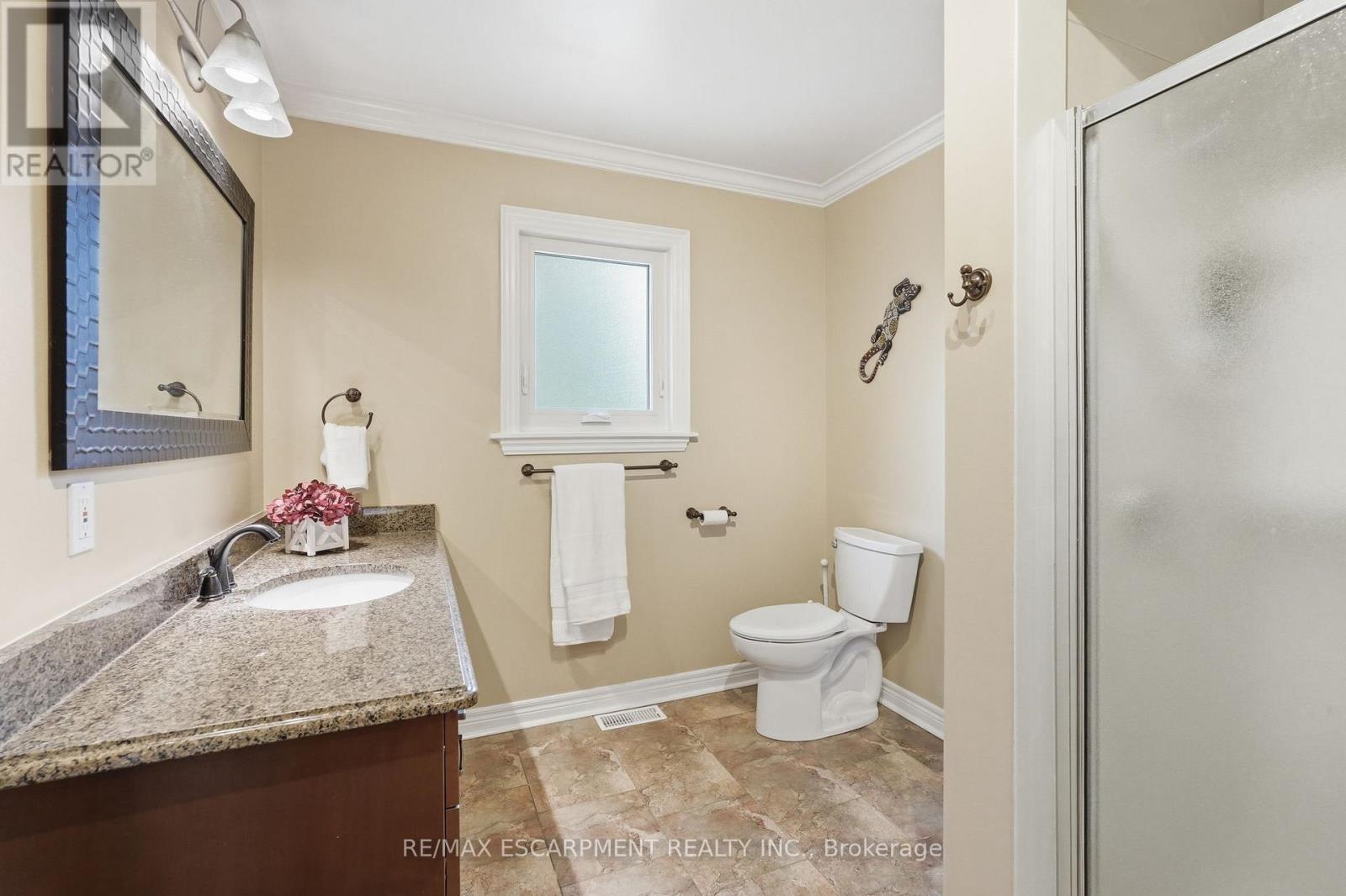 6 Vanstraalen Street, Hamilton, Ontario  L0R 1H3 - Photo 20 - X13113054