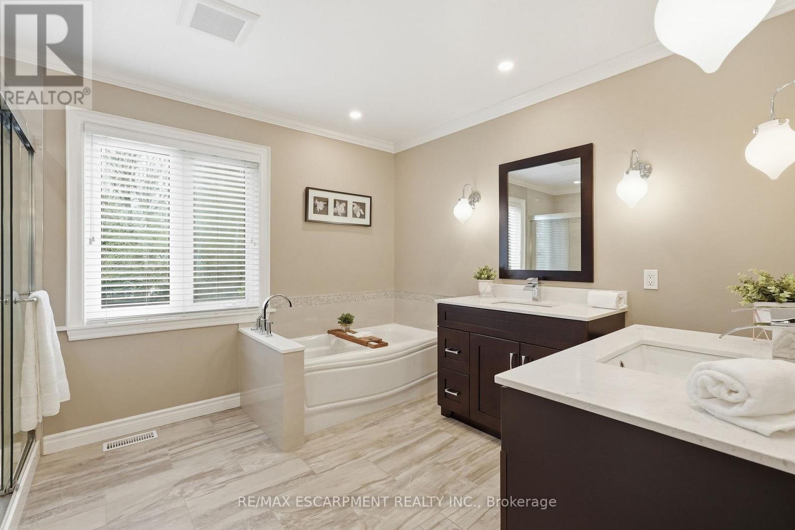6 Vanstraalen Street, Hamilton, Ontario  L0R 1H3 - Photo 24 - X13113054