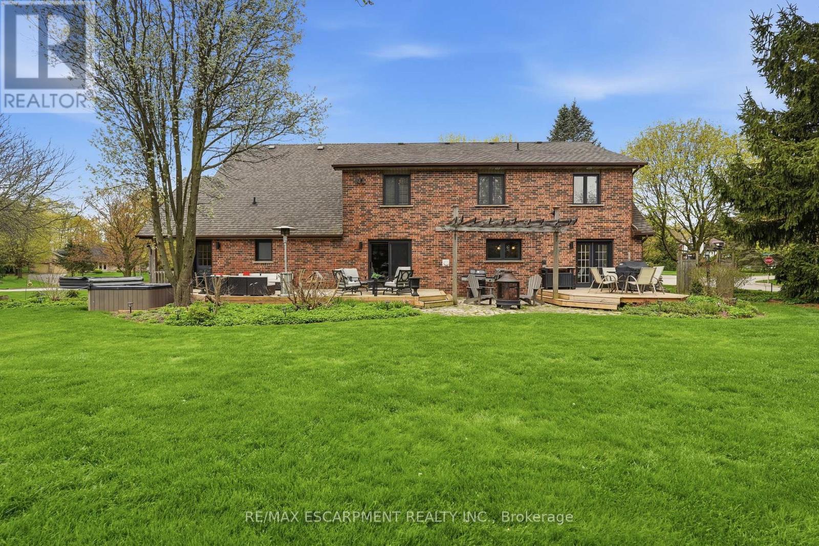 6 Vanstraalen Street, Hamilton, Ontario  L0R 1H3 - Photo 44 - X13113054